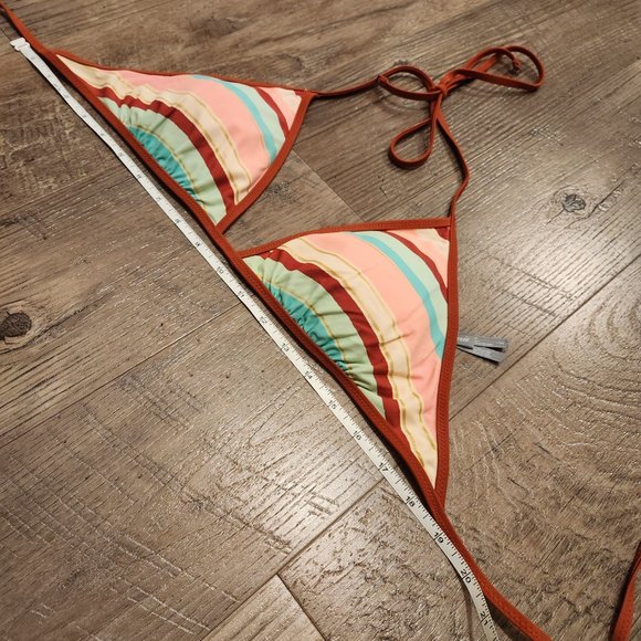 American Eagle Triangle Top - Picture 6 of 7